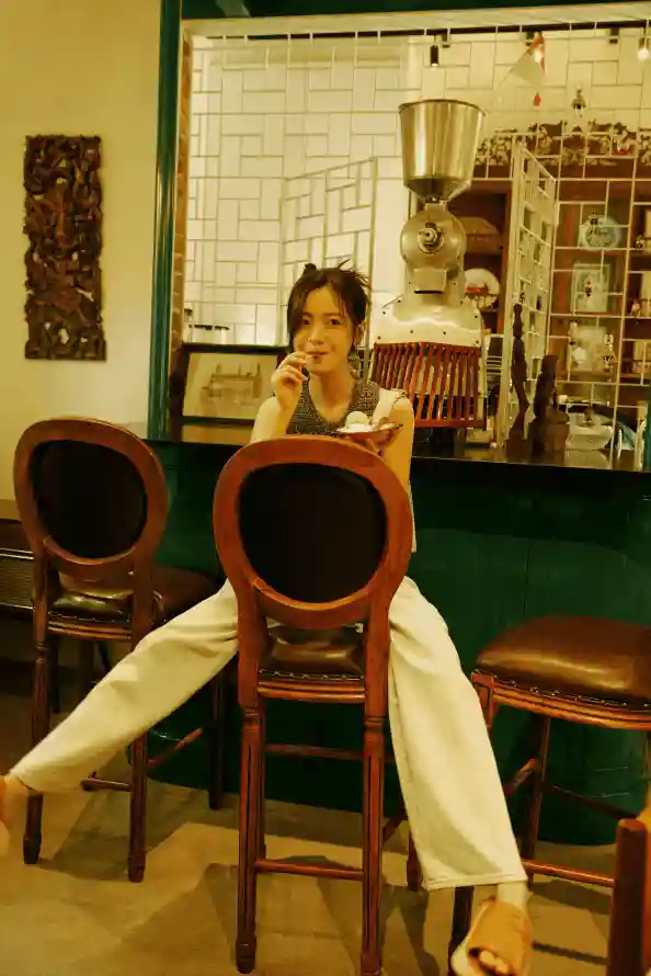 在线播放无码成动漫视频_女邻居丰满的奶水完整版_亚洲五月综合缴情在线观看