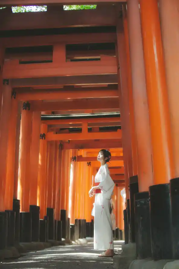 在线播放无码成动漫视频_女邻居丰满的奶水完整版_亚洲五月综合缴情在线观看